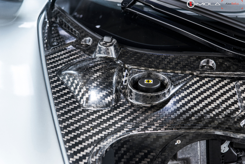 Illustration for article titled The McLaren P1 Like You've Never Seen It Before: Taken Apart